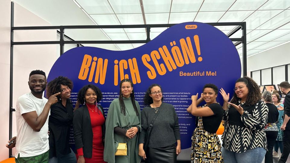 Gruppenbild Austellung Bin ich schön